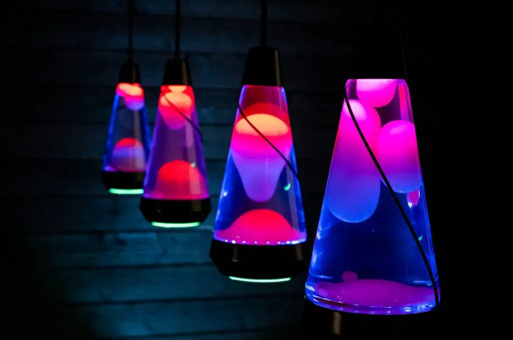 Can you leave a lava lamp on all night and what are the consequences? 